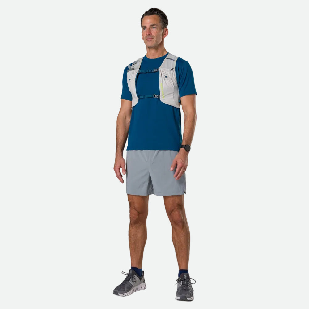 Pinnacle FeatherLite 1.5 Liter Hydration Vest - Image 9