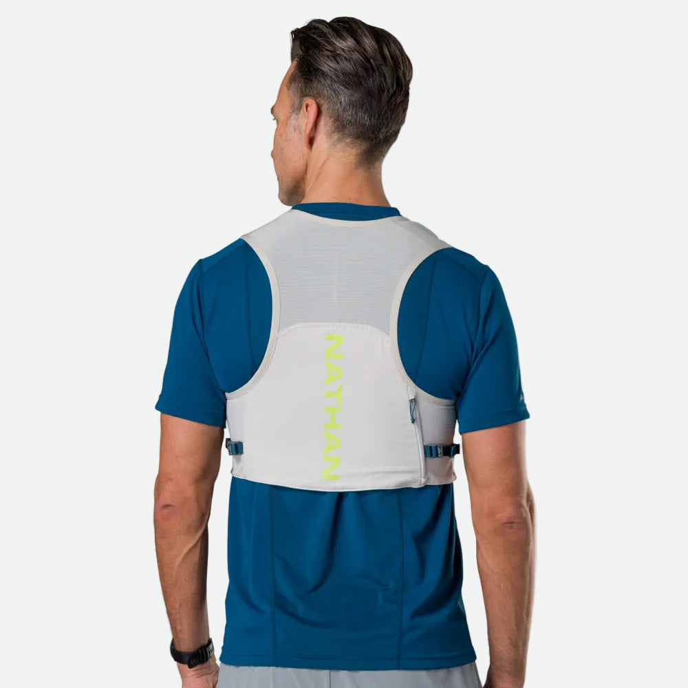 Pinnacle FeatherLite 1.5 Liter Hydration Vest - Image 8